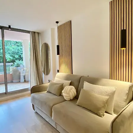 Monaco # Menton - Pool - Center - Private Parking - Clim - Fast Wifi - Solarium - Full Renovated - Beach & Sun - * Roquebrune-Cap-Martin