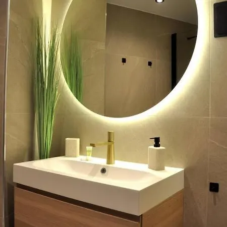 Monaco # Menton - Pool - Center - Private Parking - Clim - Fast Wifi - Solarium - Full Renovated - Beach & Sun - *